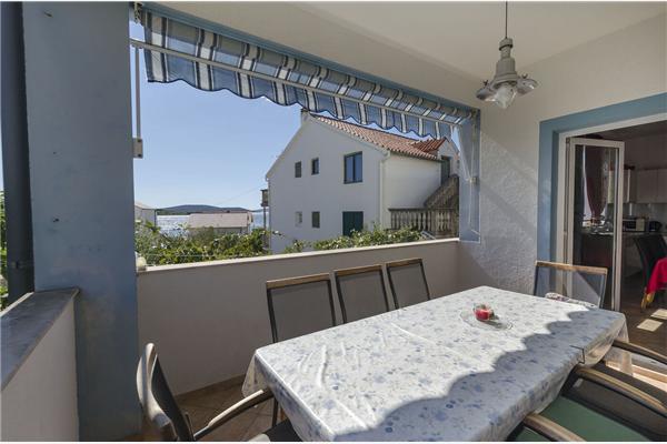 Apartment A2, for 7 persons