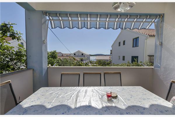 Apartment A2, for 7 persons