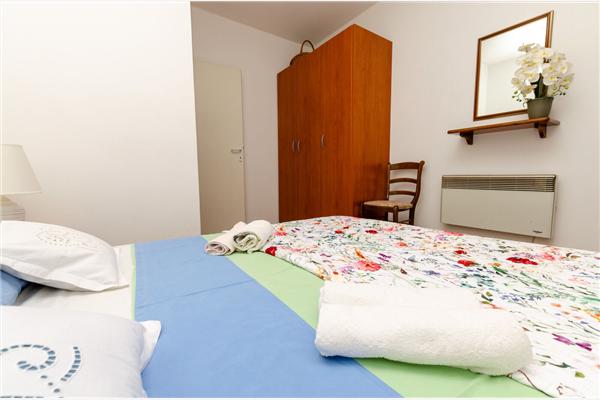 Apartment A2, for 7 persons
