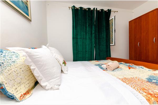 Apartment A2, for 7 persons