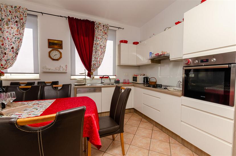 Apartment A2, for 7 persons