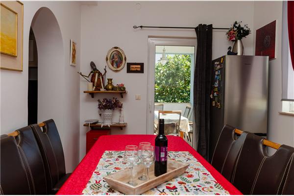 Apartment A2, for 7 persons