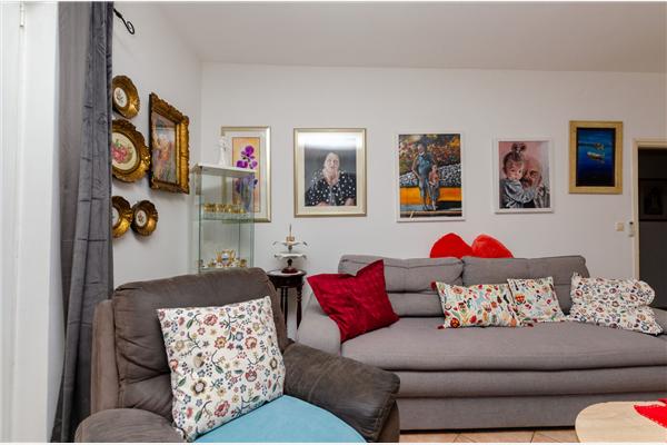 Apartment A2, for 7 persons