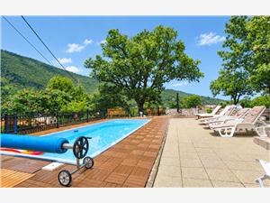 House Golovik Sv.Jelena, Size 180.00 m2, Accommodation with pool