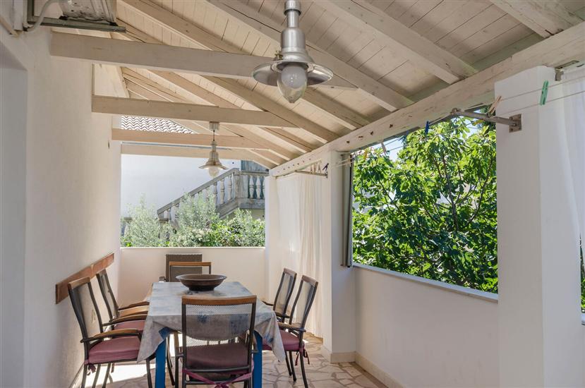 Apartment A2, for 7 persons