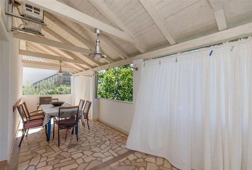 Apartment A2, for 7 persons