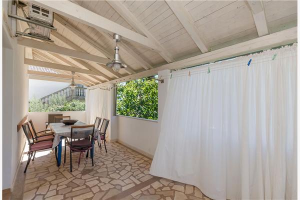 Apartment A2, for 7 persons