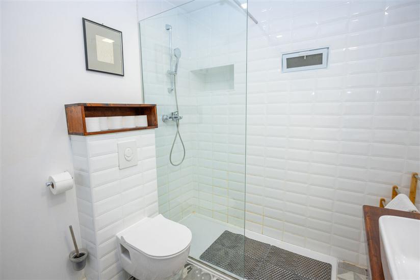Apartment A1, for 5 persons
