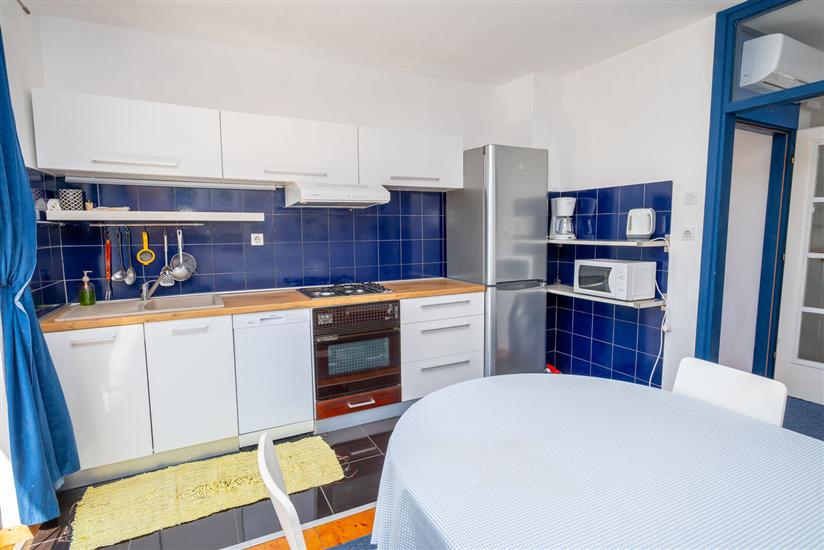Apartment A2, for 5 persons