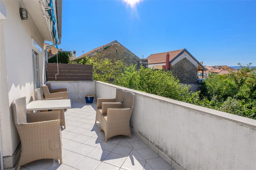 Apartment A2, for 5 persons