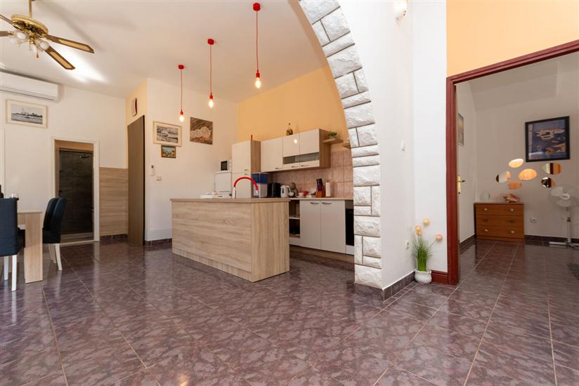 Apartment A1, for 4 persons