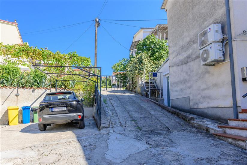 Apartments Tanjy