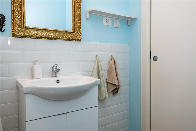 Apartment A1, for 7 persons