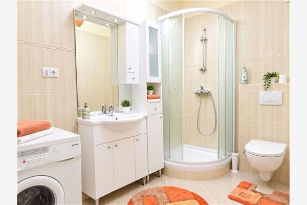 Apartment A2, for 5 persons