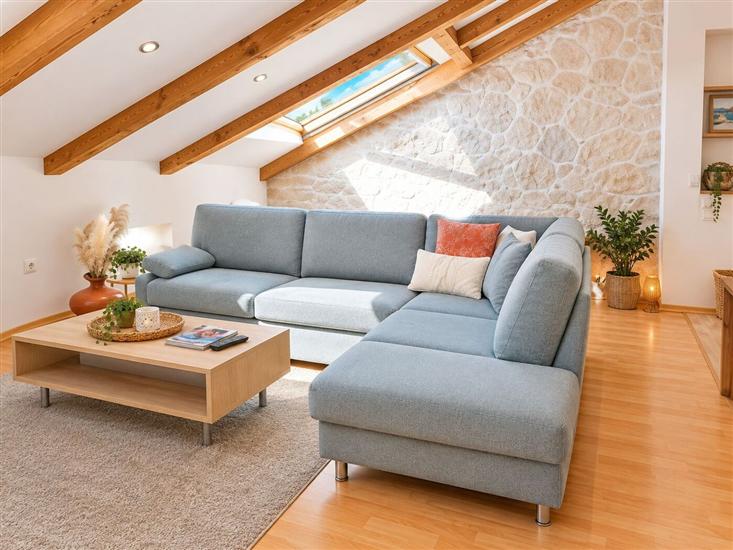 Apartment A2, for 5 persons
