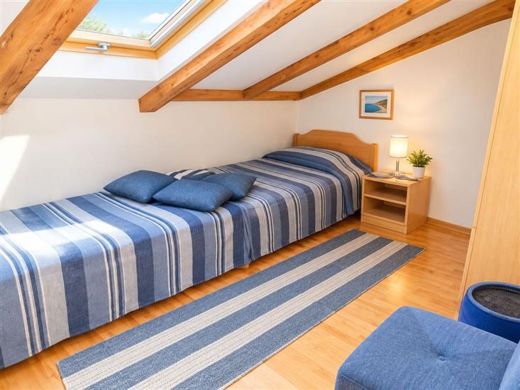 Apartment A2, for 5 persons