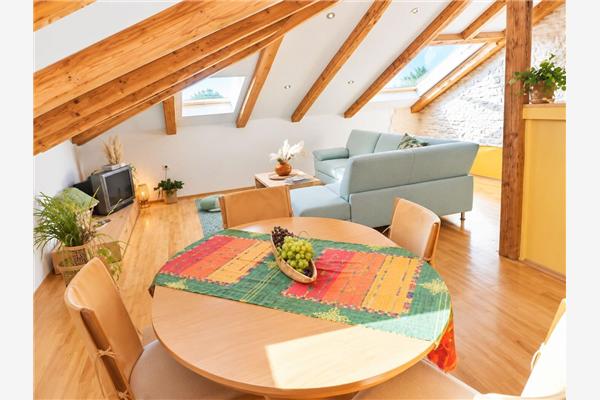 Apartment A2, for 5 persons