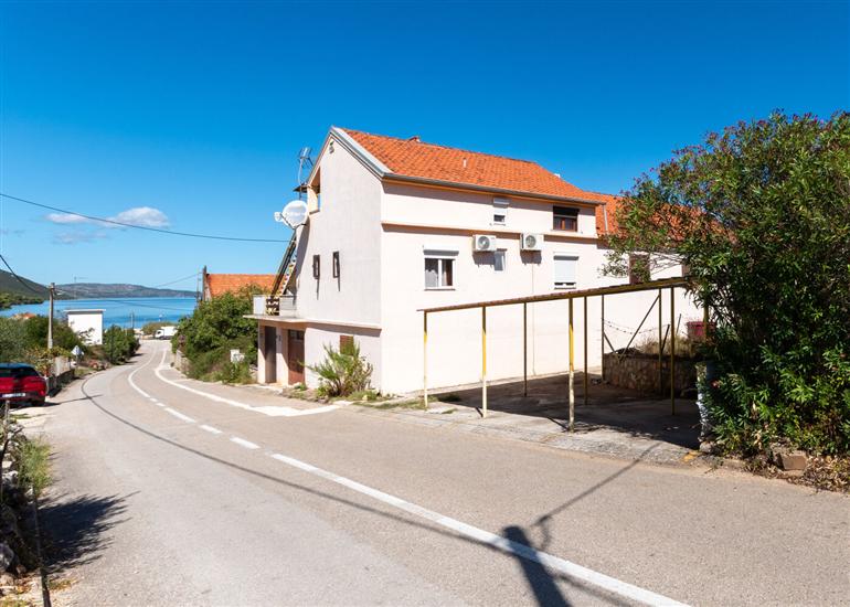 Apartments Vesna
