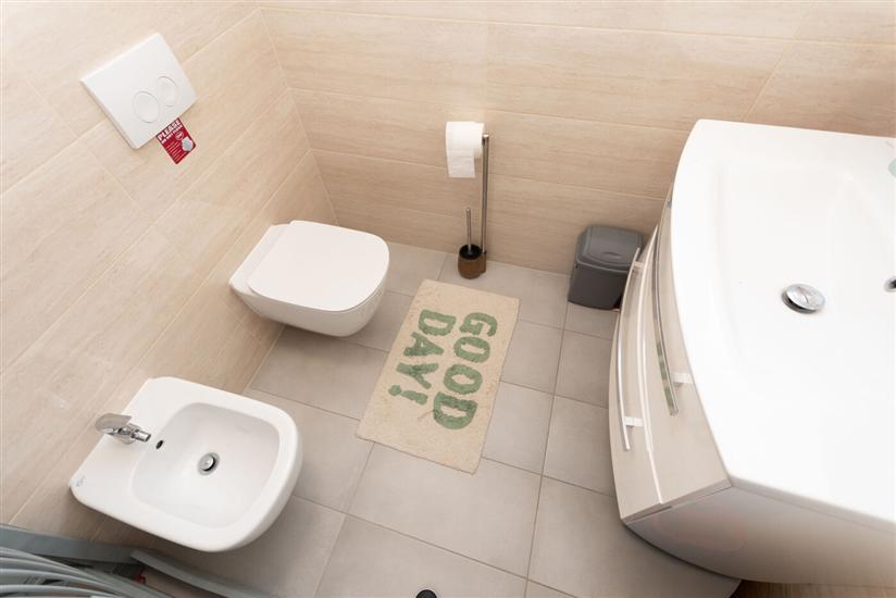 Apartment A2, for 5 persons