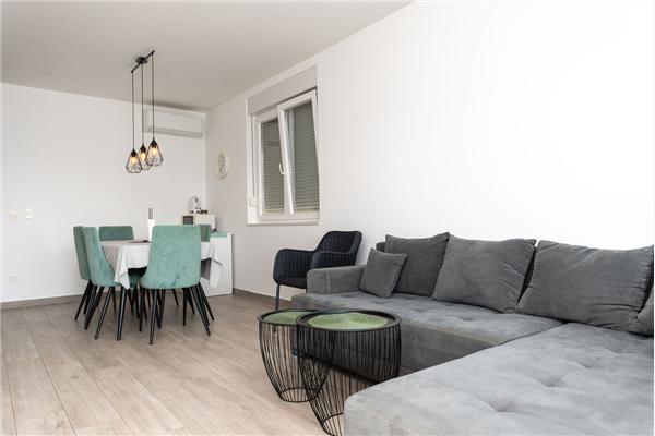 Apartment A2, for 5 persons