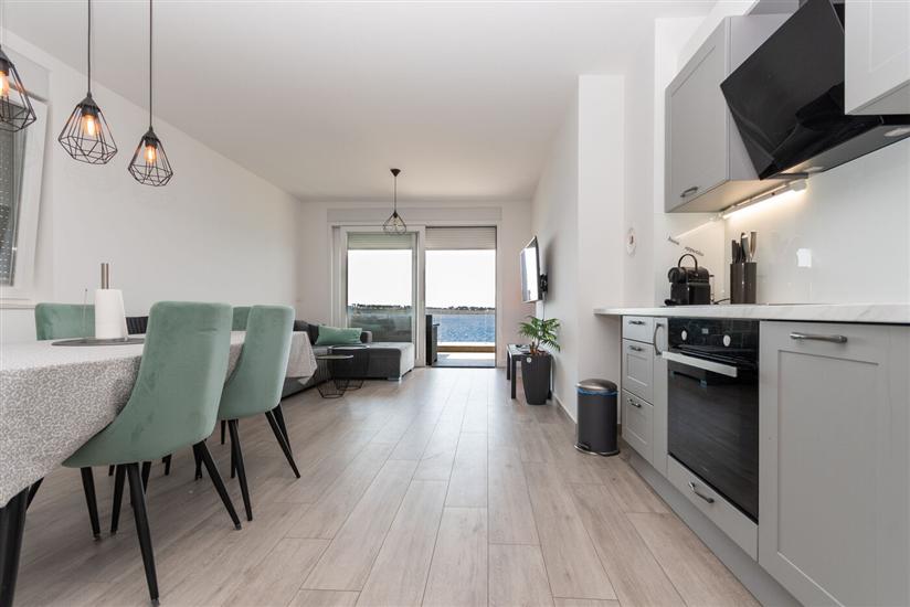 Apartment A2, for 5 persons