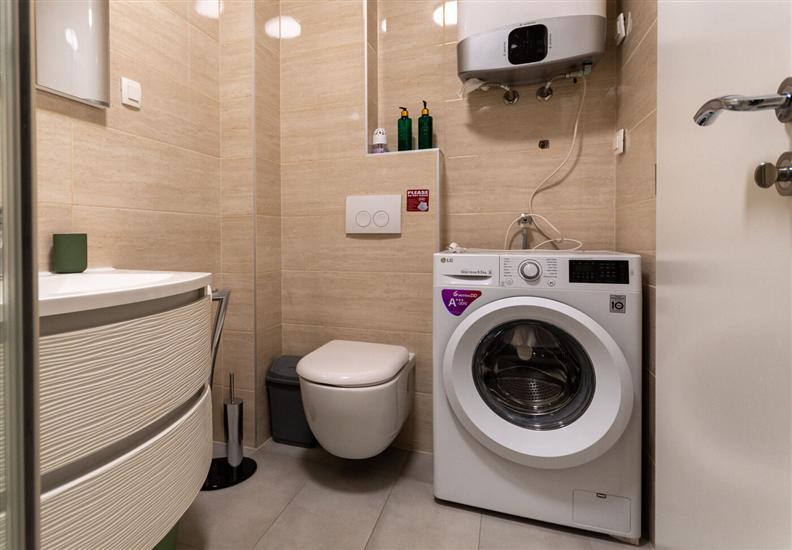 Apartment A2, for 5 persons