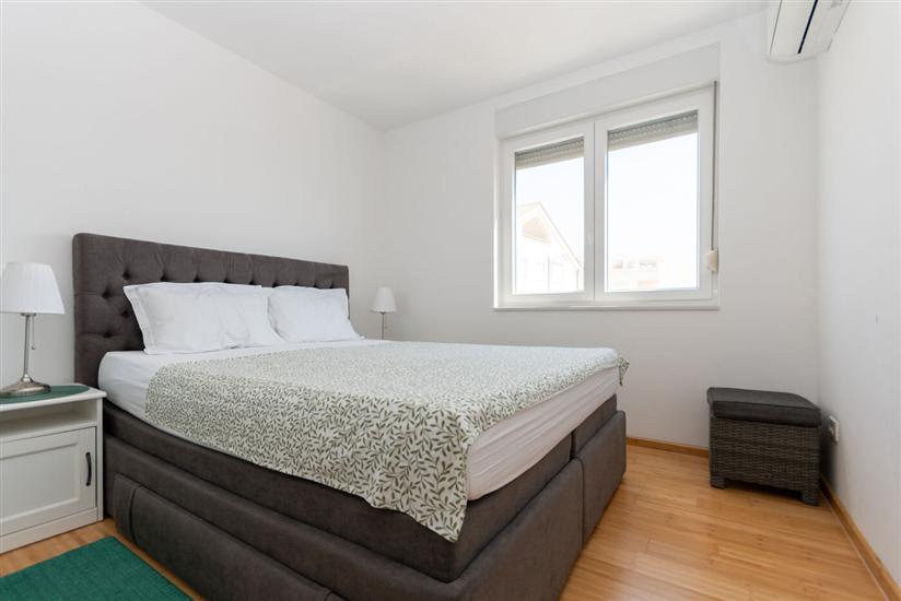 Apartment A2, for 5 persons