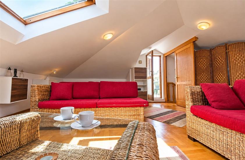 Apartment A1, for 8 persons