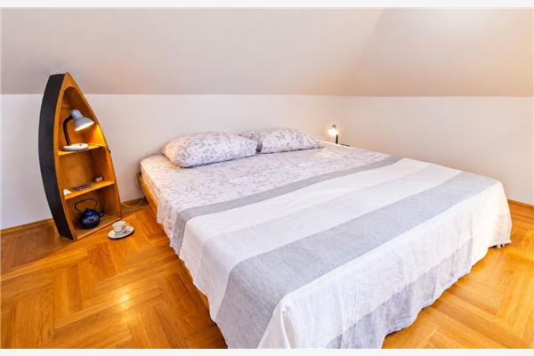 Apartment A1, for 8 persons