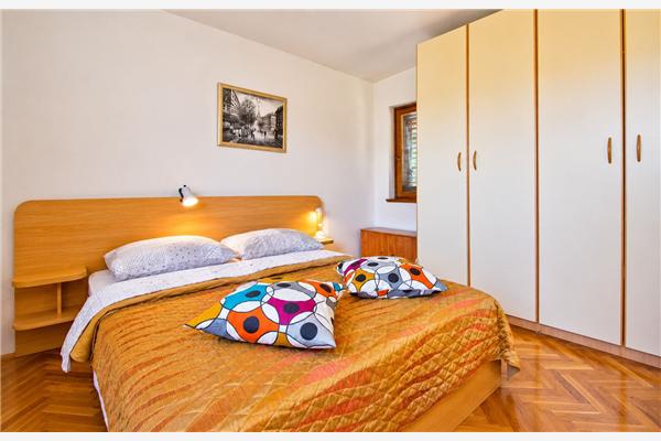 Apartment A1, for 8 persons