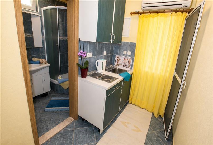 Apartment A1, for 3 persons