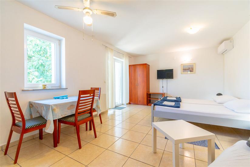 Apartment A1, for 3 persons