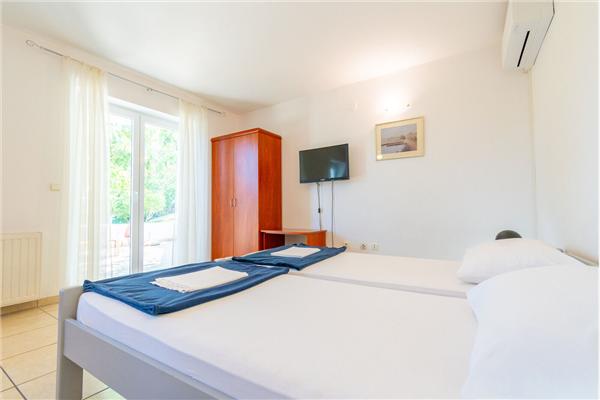 Apartment A1, for 3 persons