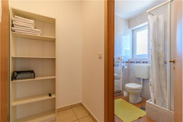 Apartment A4, for 3 persons