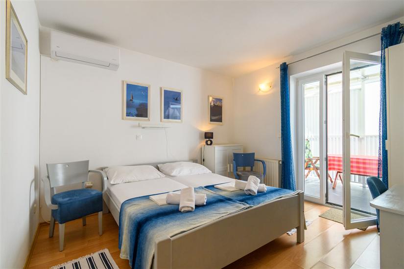 Apartment A6, for 2 persons