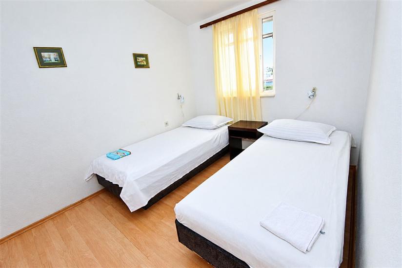 Apartment A2, for 5 persons