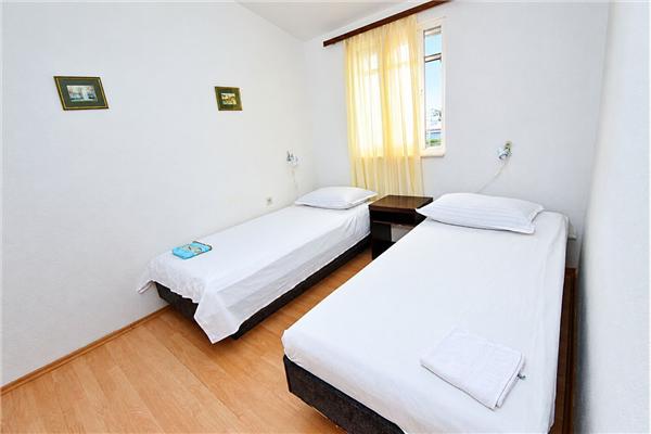 Apartment A2, for 5 persons