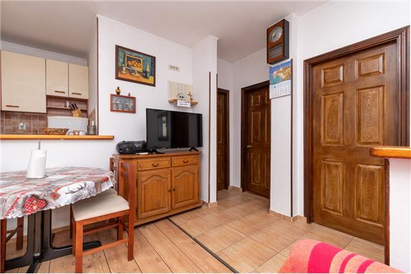 Apartment A1, for 5 persons