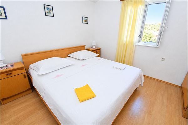 Apartment A2, for 5 persons