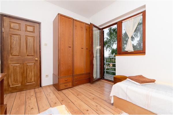Apartment A1, for 5 persons
