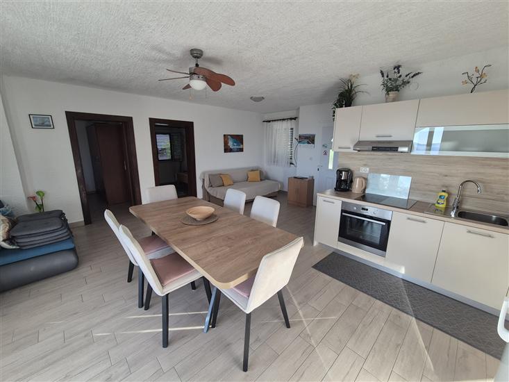 Apartment A2, for 4 persons