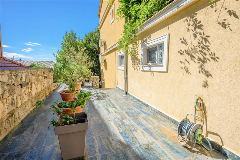 Apartments Oaza