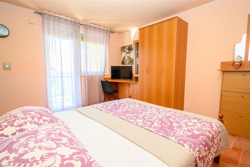 Apartment A2, for 3 persons