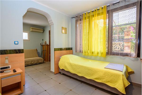 Apartment A4, for 3 persons