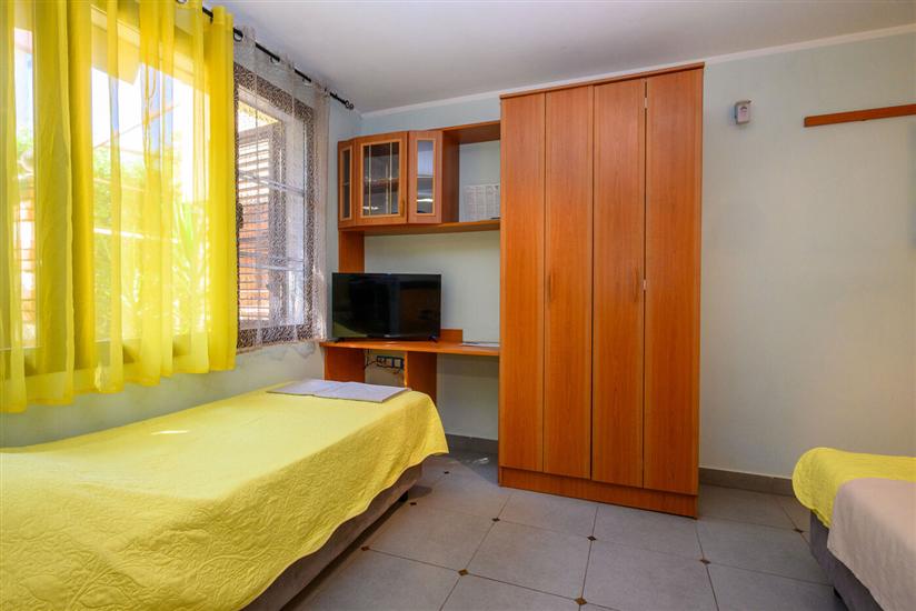 Apartment A4, for 3 persons