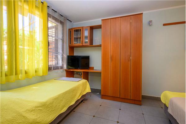 Apartment A4, for 3 persons