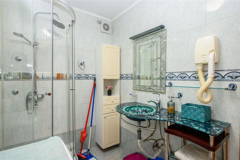Apartment A4, for 3 persons