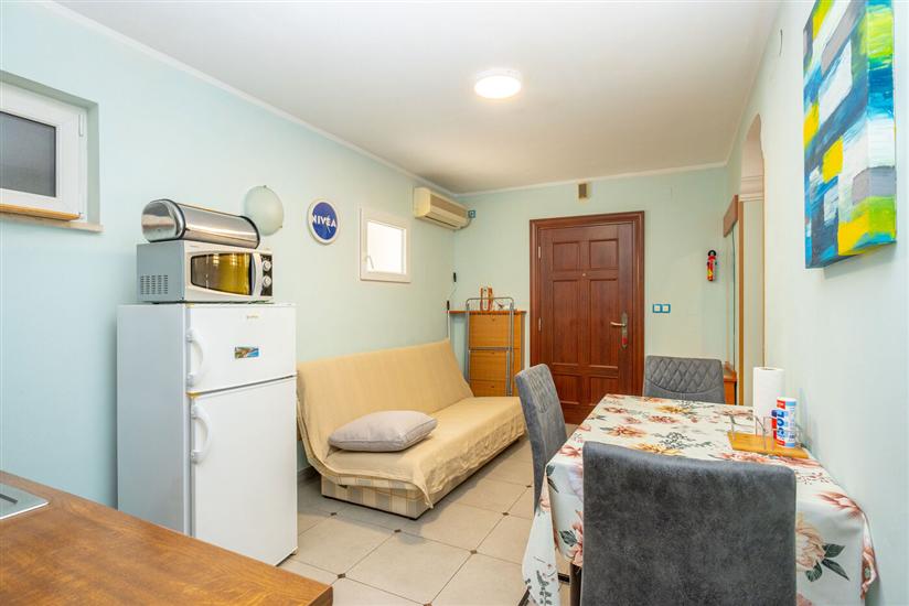 Apartment A4, for 3 persons