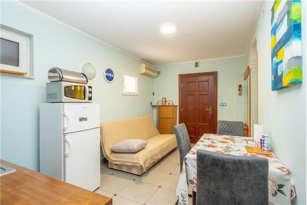 Apartment A4, for 3 persons