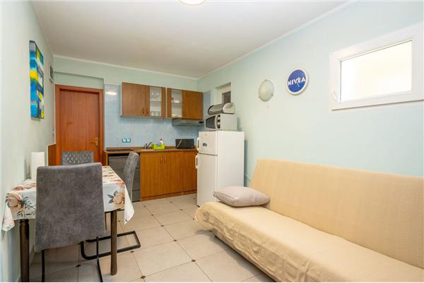 Apartment A4, for 3 persons